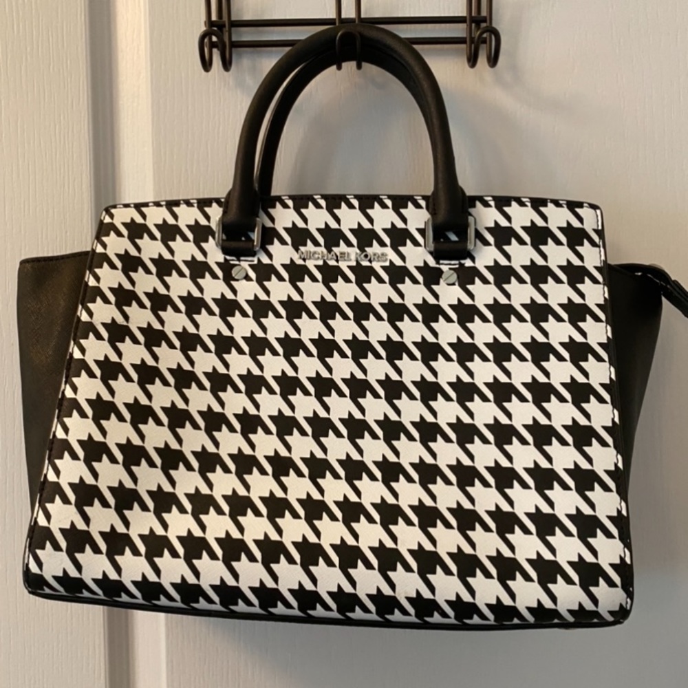 MOVING SALE- Michael Kors black and white purse